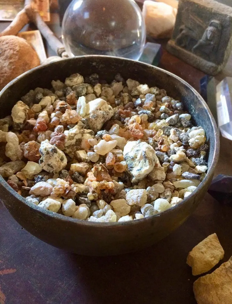 Old World Resin Medley Mix